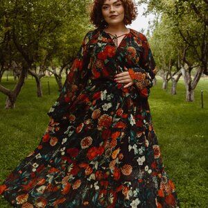 Ivy City Imogen Dress in Moody Floral